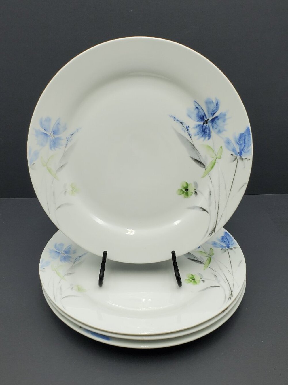 Tabletops Gallery Wildflower Dinner Plates Tabletops Unlimited Blue Floral Plate
